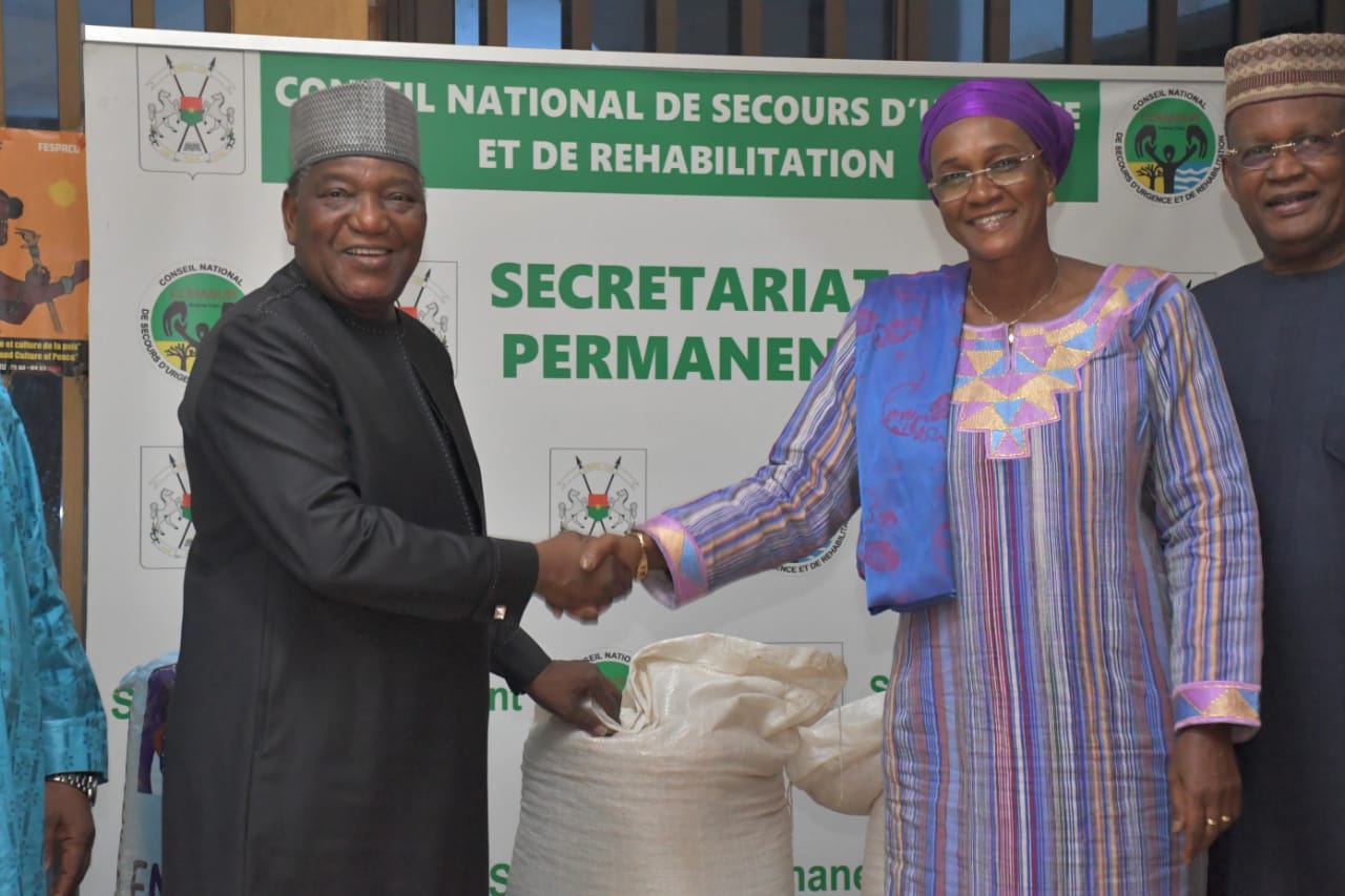 Support for IDPs: CIDEF hands over a donation worth 35 million FCFA
